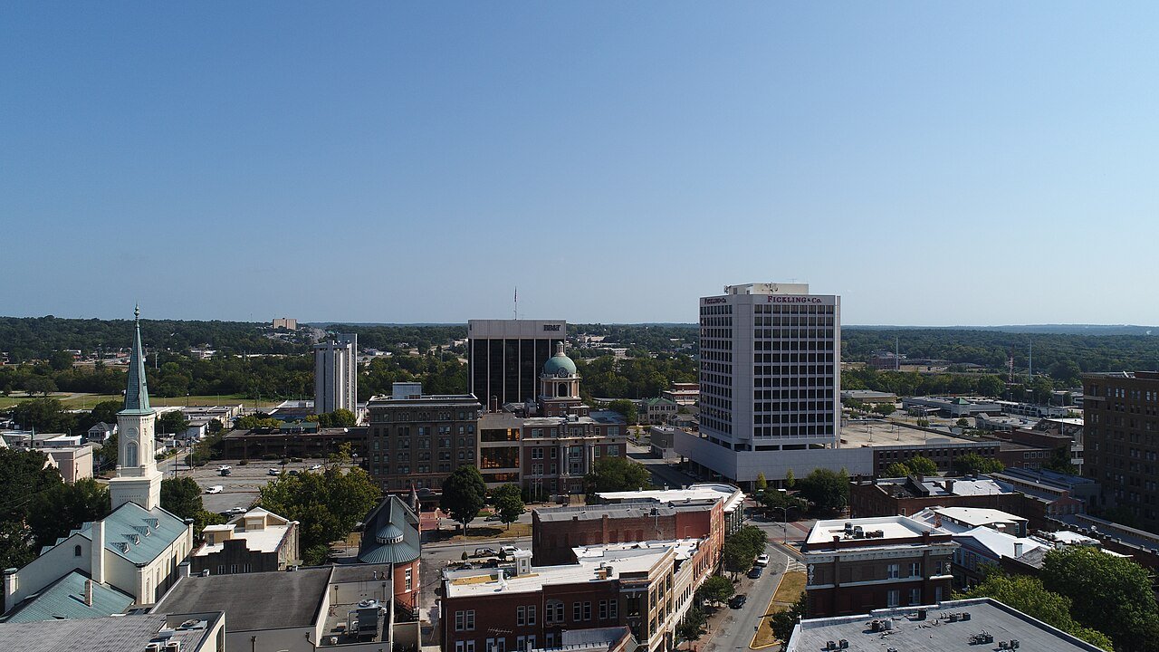 Downtown Macon skyline and courthouse, Georgia